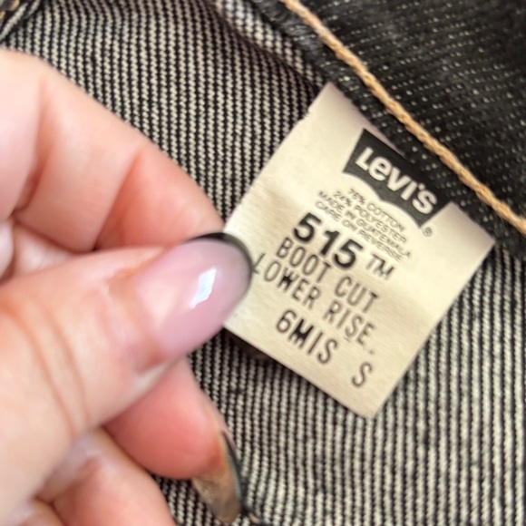 Levi's Black Jeans with Contrast Stitching - Picture 3 of 4